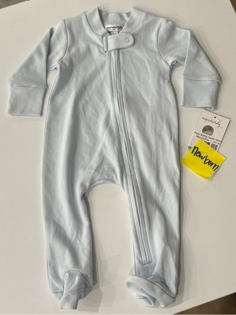Blue Magnolia Baby, NWT, size newborn
